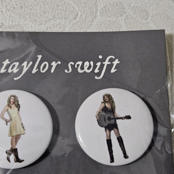 Eras Pin Set (Debut - folklore) - Picture 15 of 15